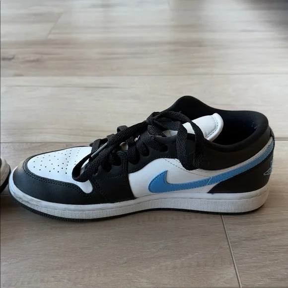 Jordan Lows Varsity - Picture 6 of 8